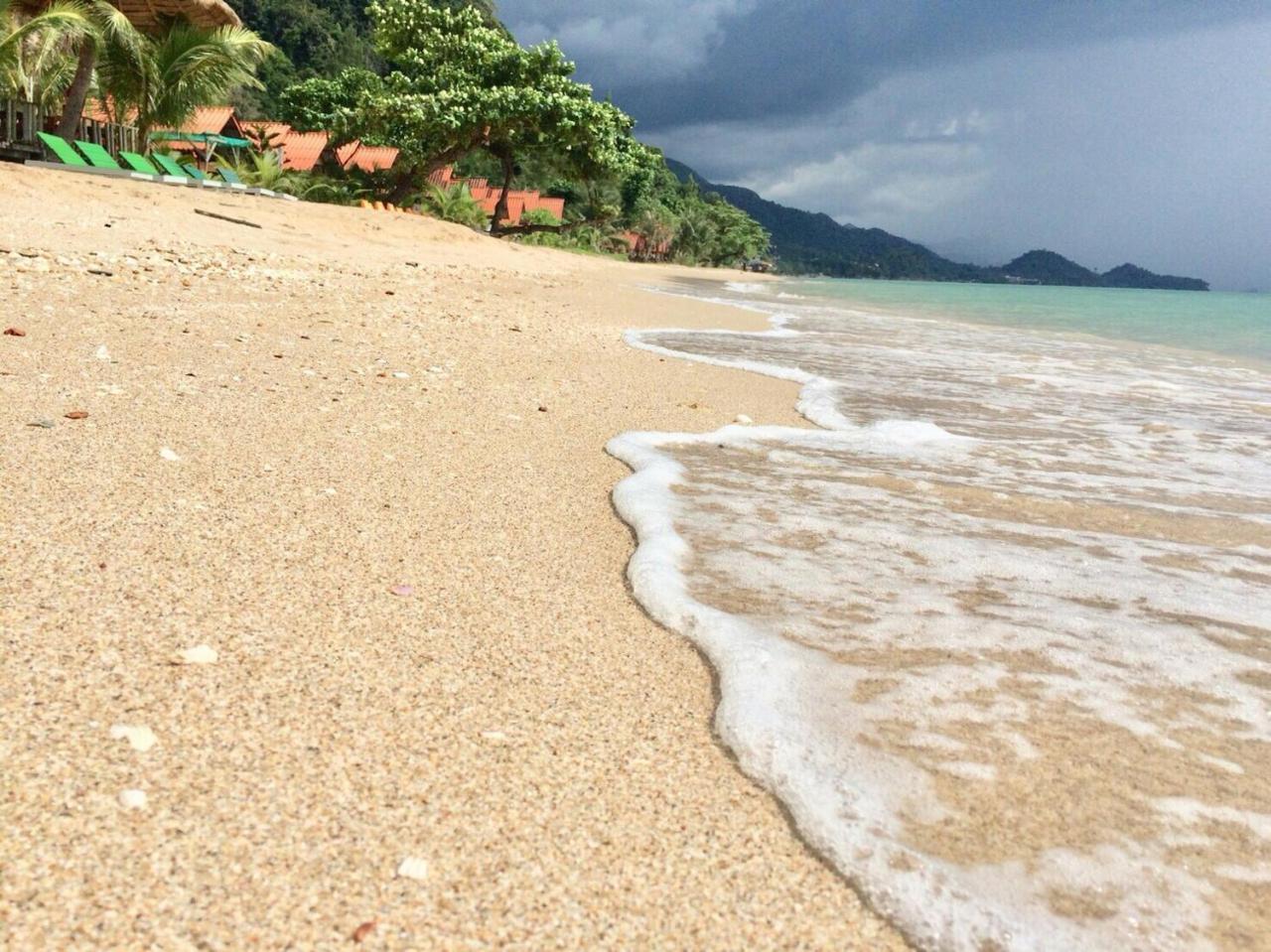 White Sand Beach Resort Koh Chang Exterior photo